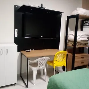 Sian Garvey Apartamento